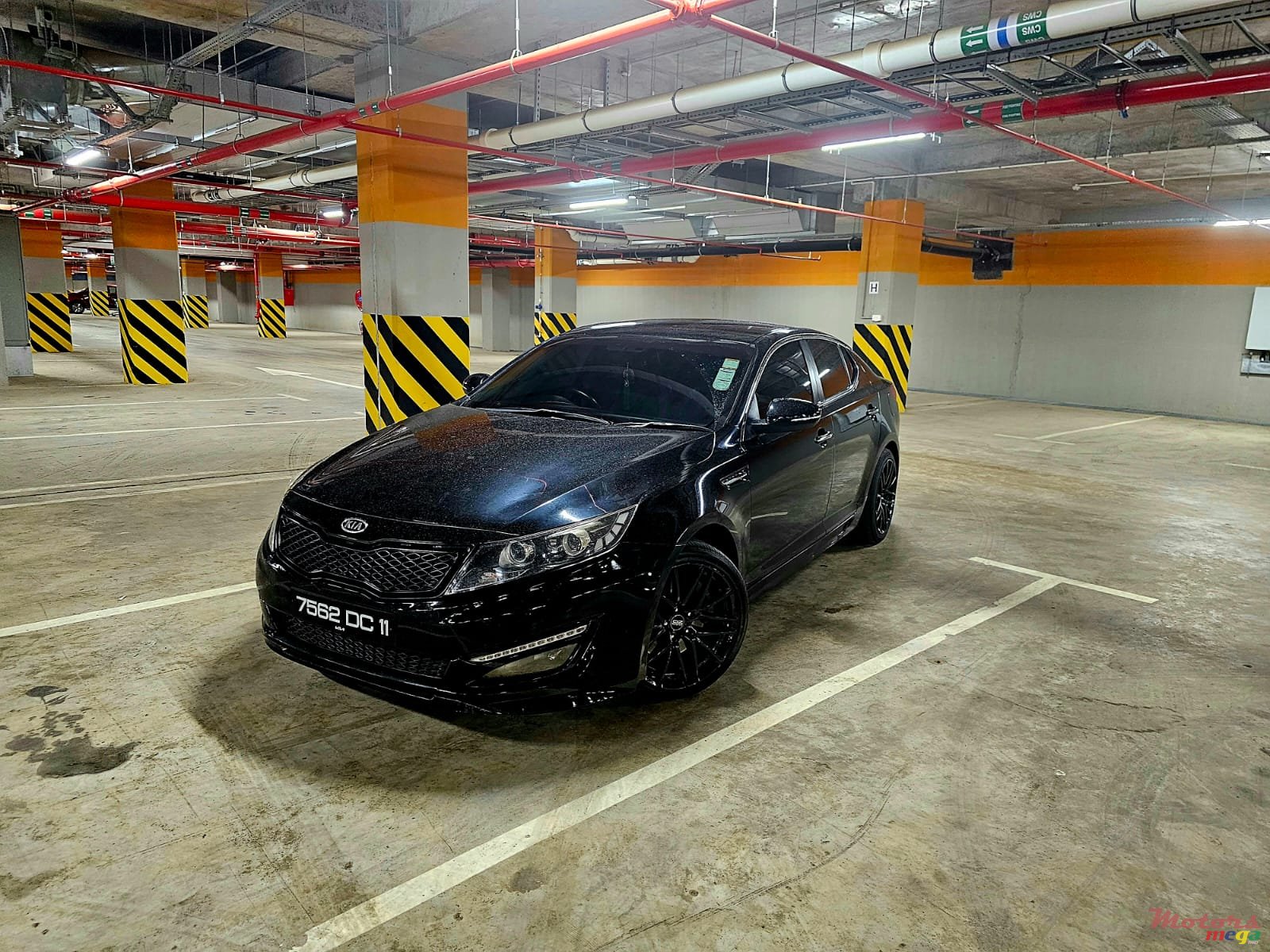 2011' Kia Optima photo #3