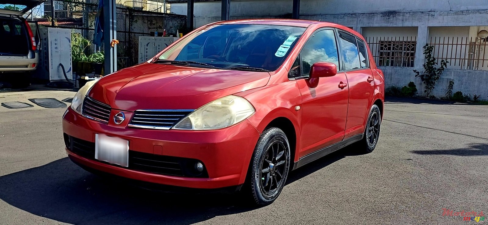 2007' Nissan Tiida photo #2