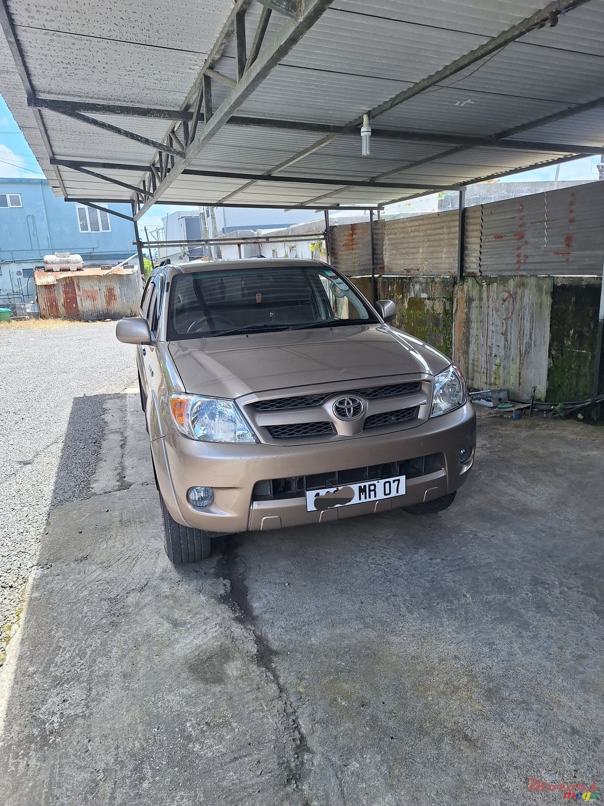 2007' Toyota Hilux photo #1