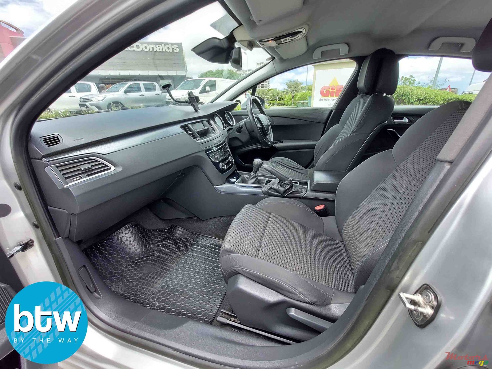 2012' Peugeot 508 photo #4