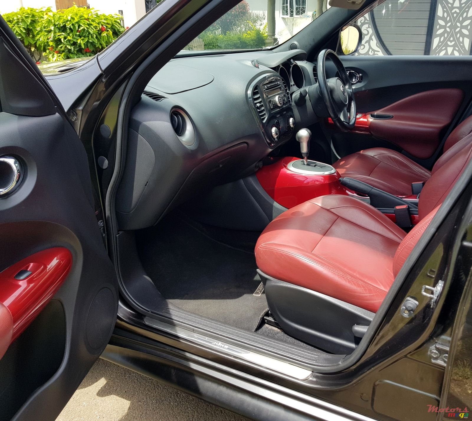 2012' Nissan Juke photo #4