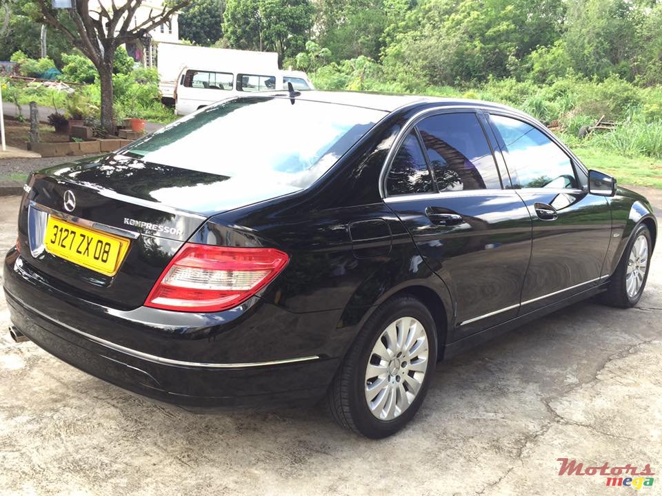 2008' Mercedes-Benz C-Class photo #5