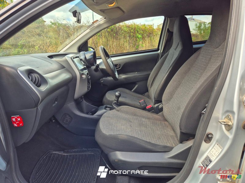 2016' Citroen C1 photo #4