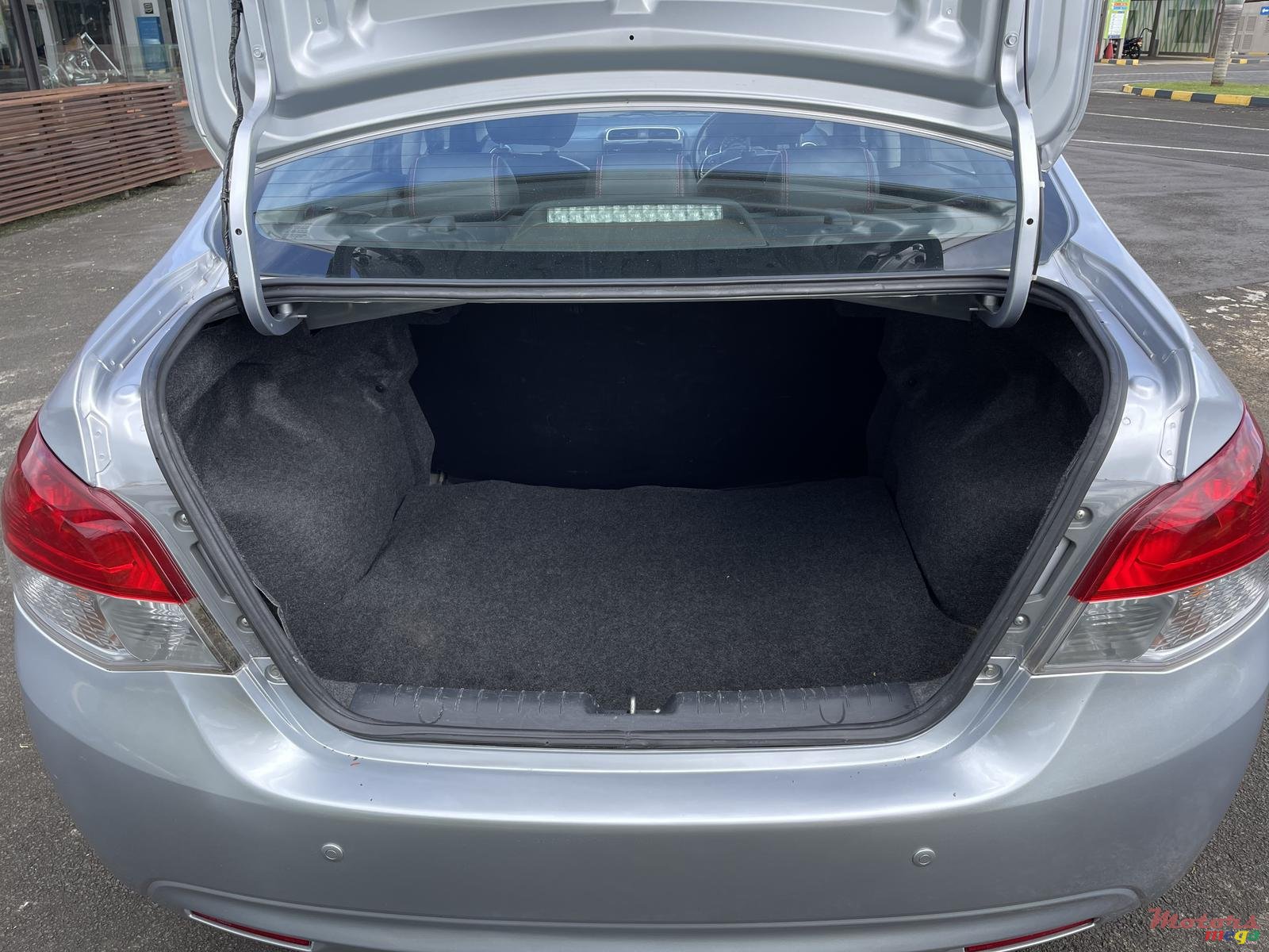 2016' Mitsubishi photo #6