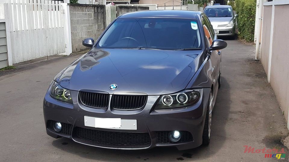 2005' BMW 3 Series photo #2