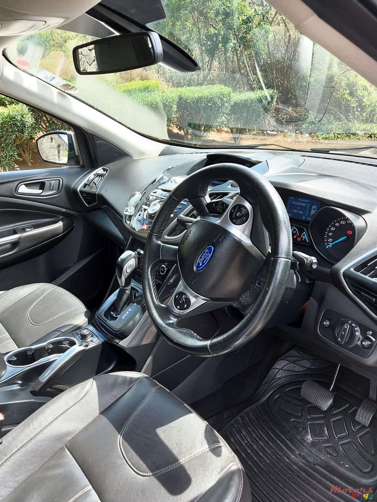 2014' Ford Kuga photo #5