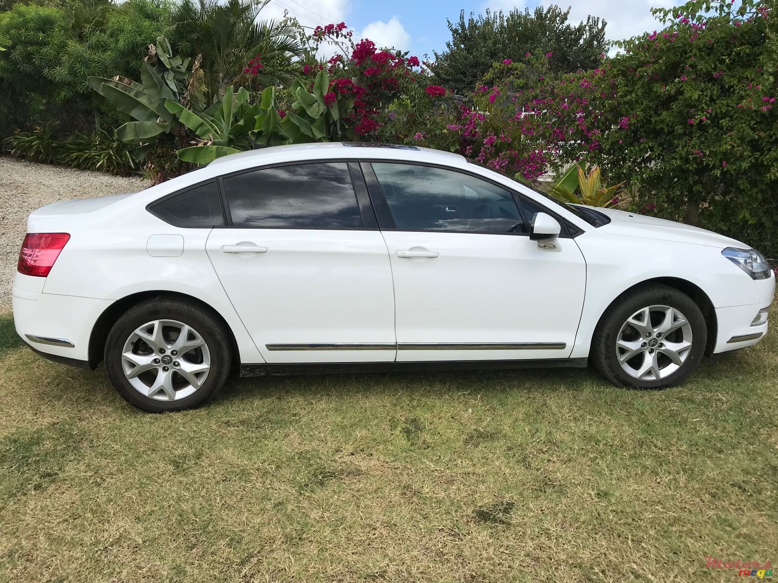 2010' Citroen C5 1,6T photo #7