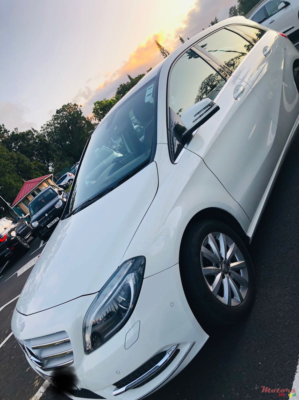 2013' Mercedes-Benz B 180 photo #5