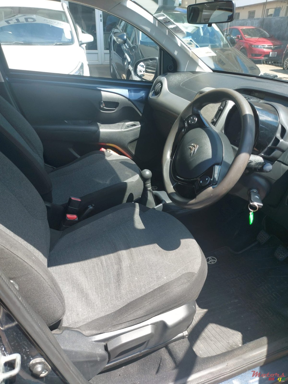 2016' Citroen C1 photo #2