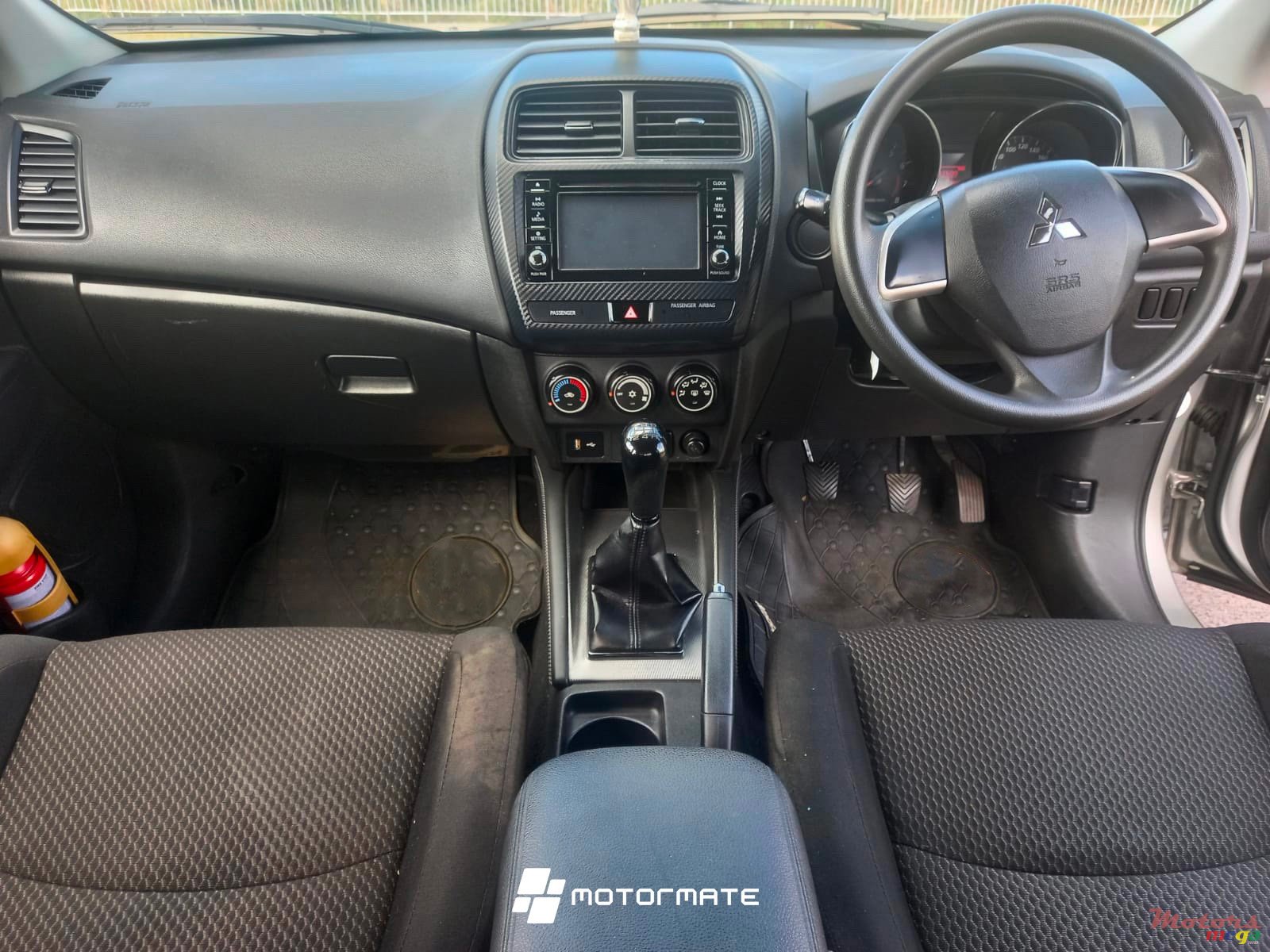 2018' Mitsubishi ASX photo #5