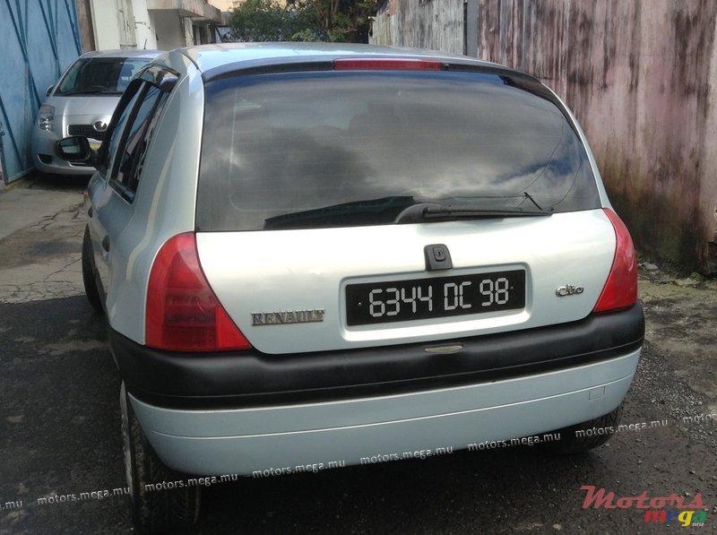 1998' Renault Clio photo #3