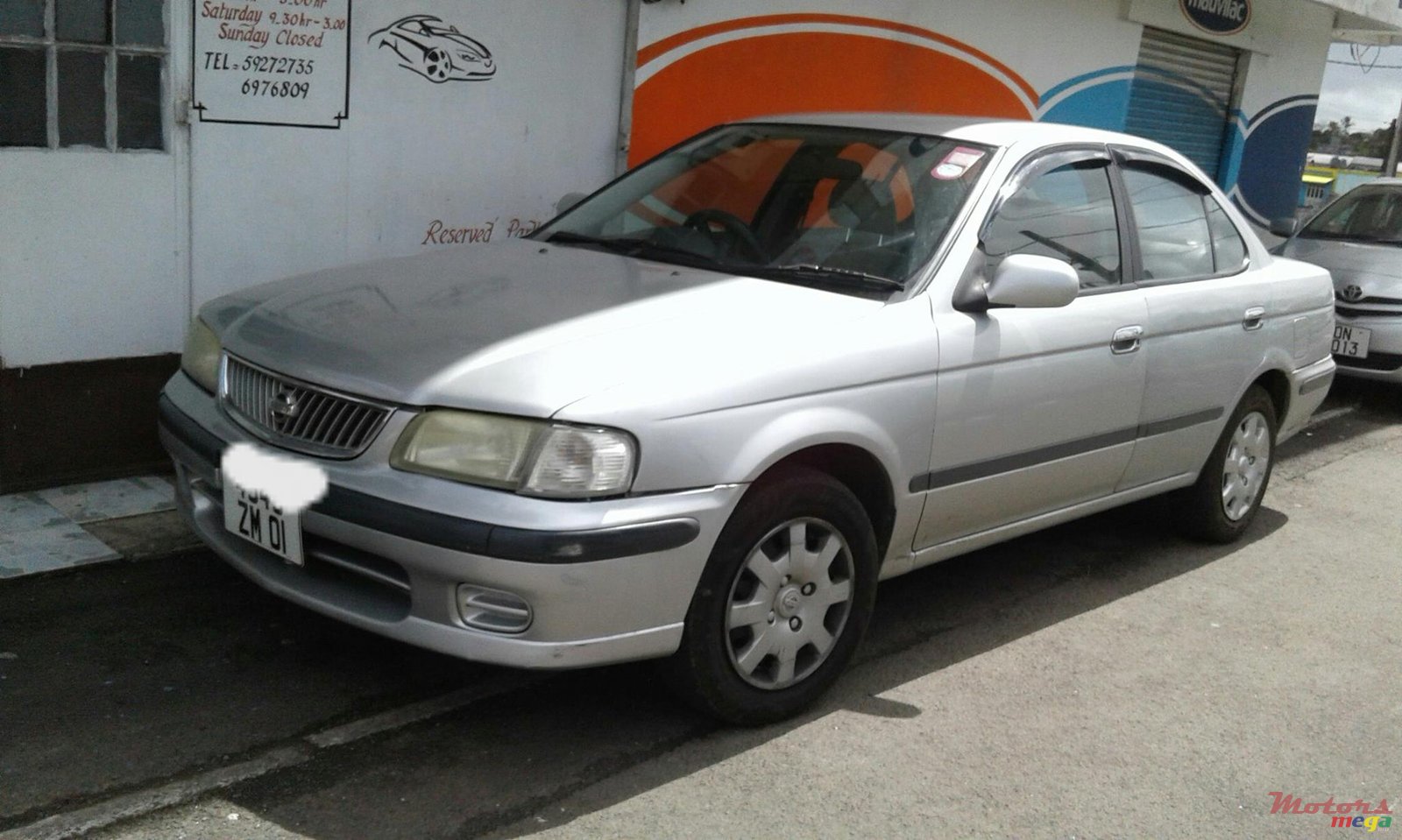 2001' Nissan Sunny photo #2