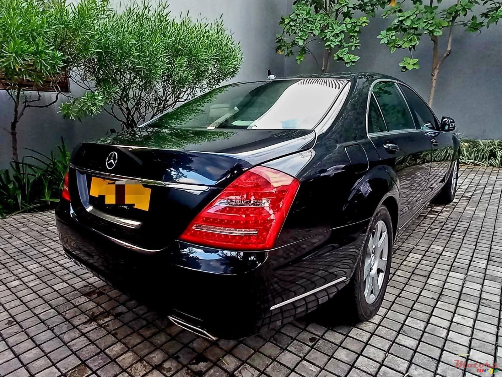 2012' Mercedes-Benz S 350 photo #3