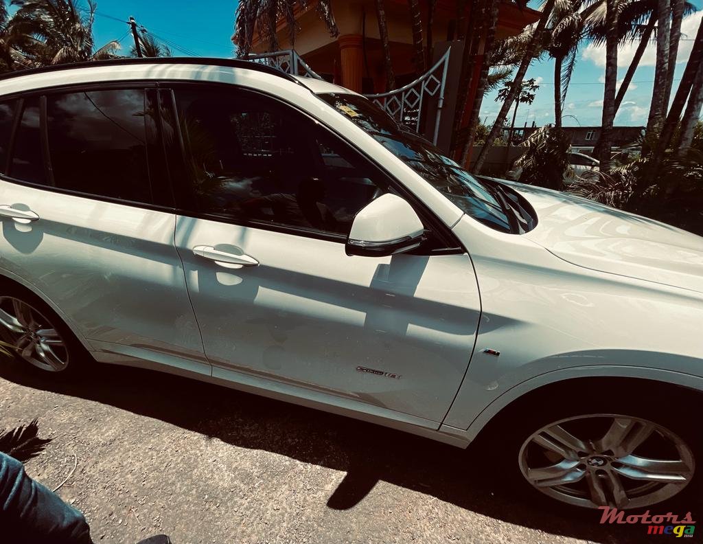 2017' BMW X1 photo #3