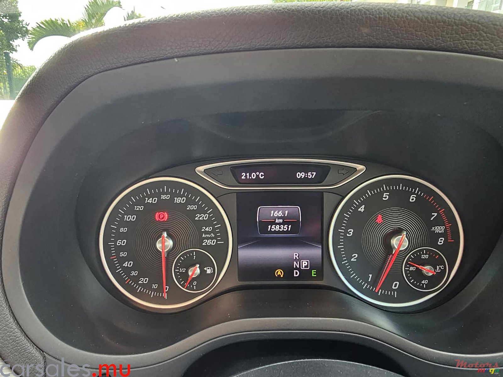 2016' Mercedes-Benz B 180 Style 1.6 photo #7