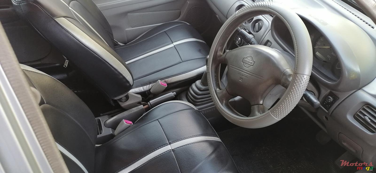 2000' Nissan March photo #2