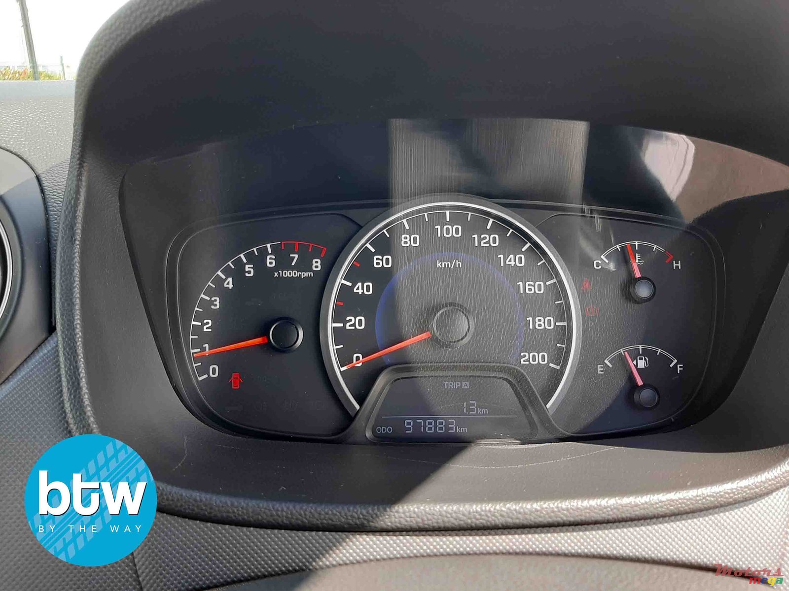 2016' Hyundai i10 photo #7