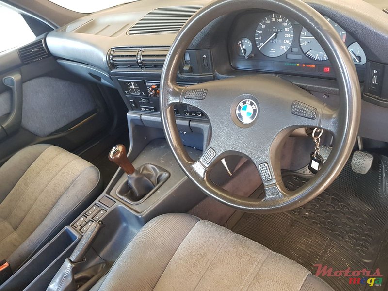1990' BMW 520 petrol photo #5