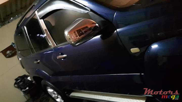 2004' Toyota Prado photo #5