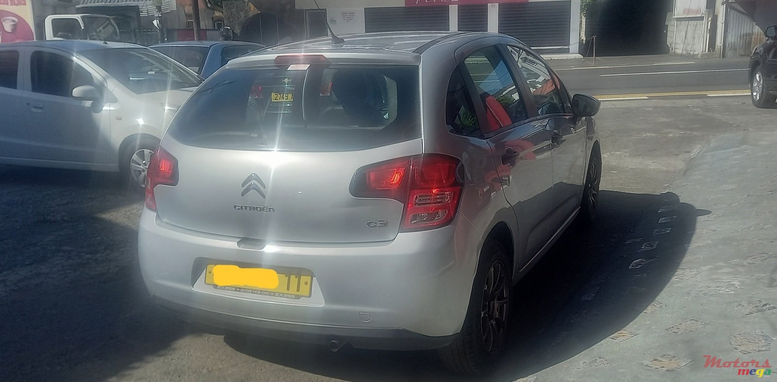 2011' Citroen C3 photo #2