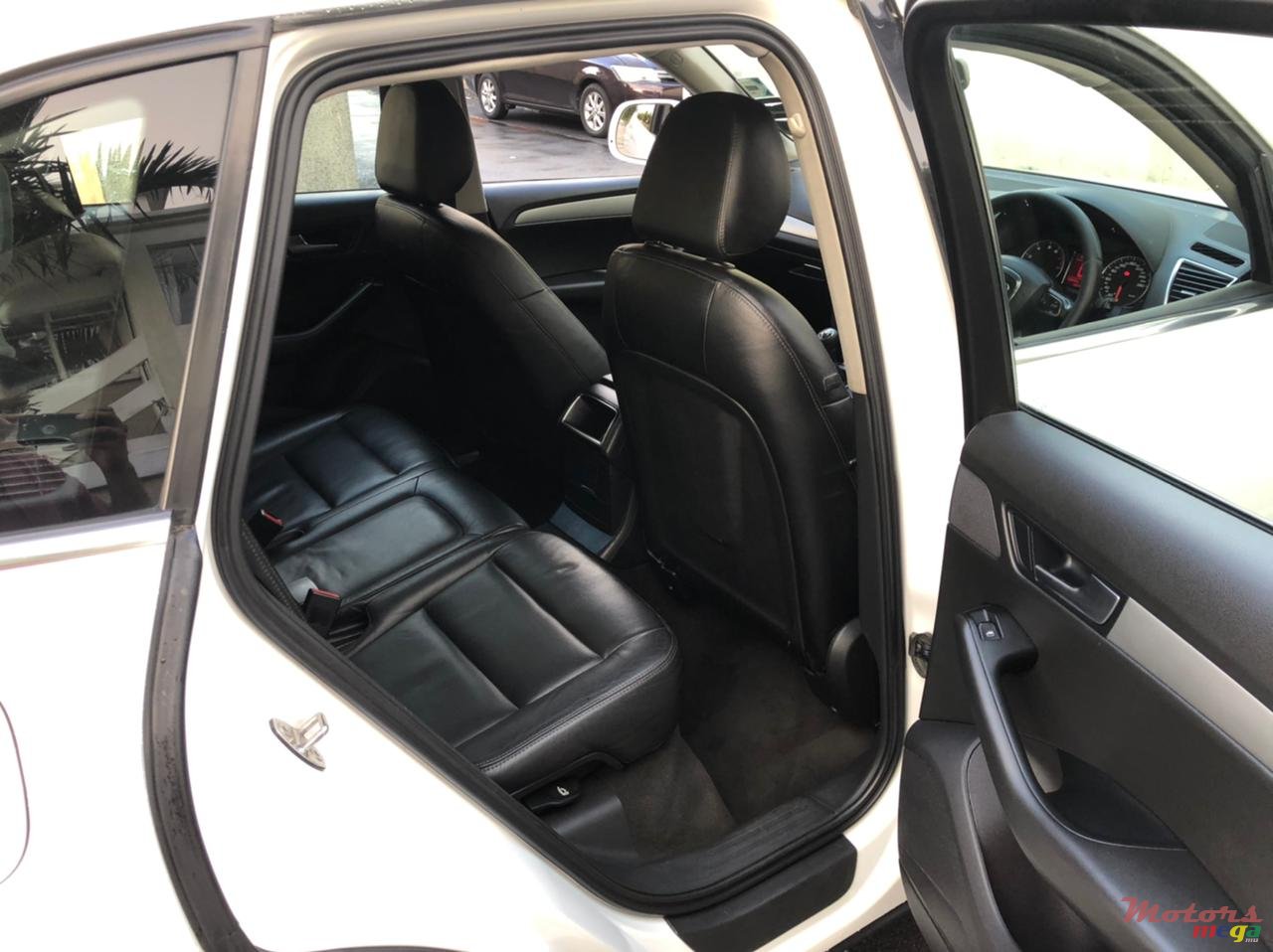 2012' Audi Q5 photo #6