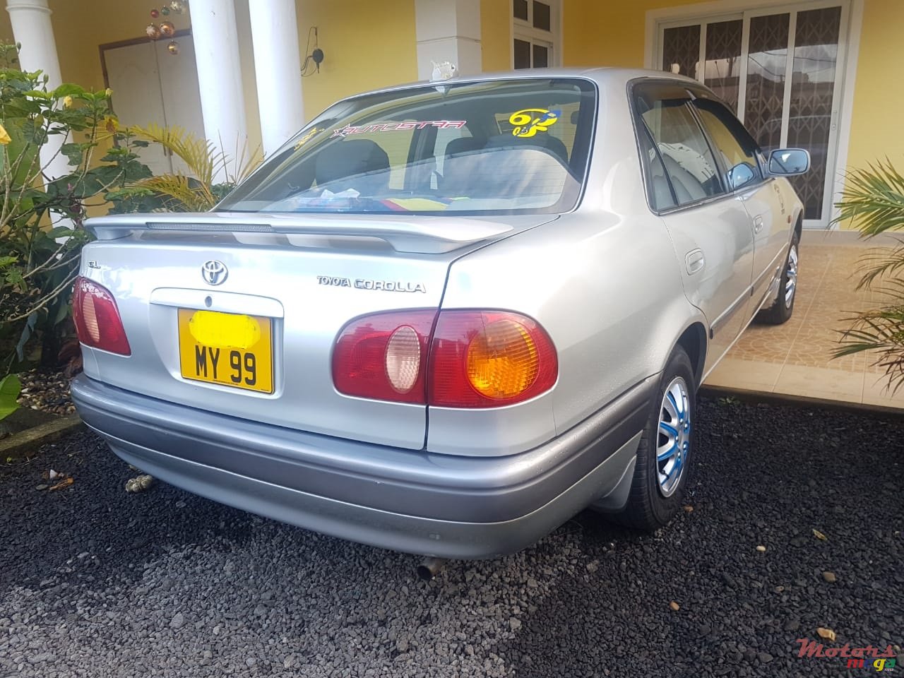 1999' Toyota Corolla photo #2