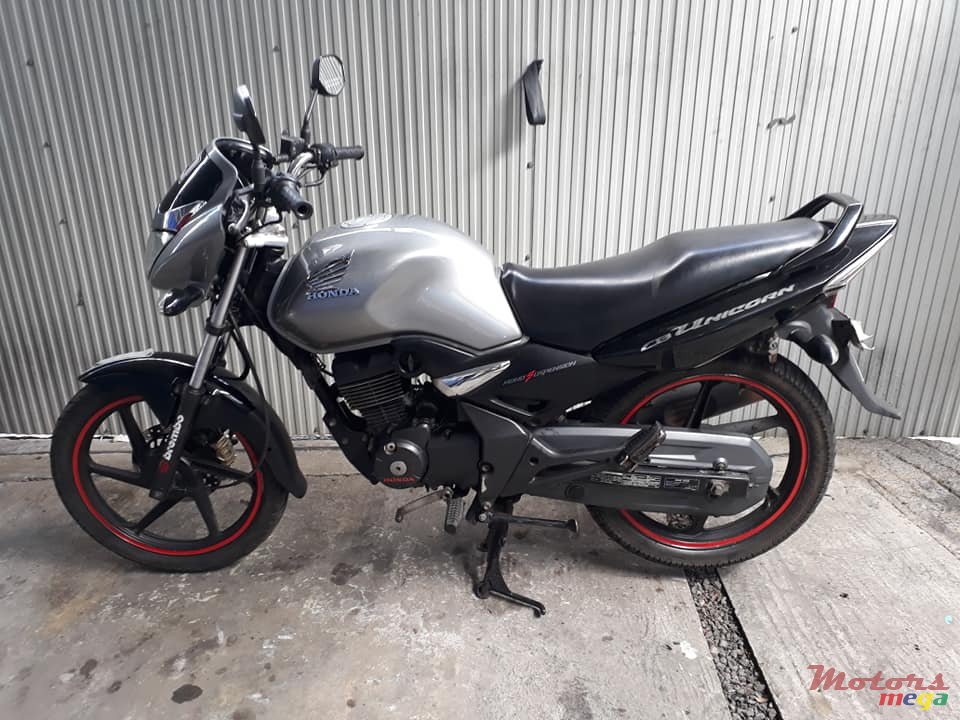 2015' Honda Unicorn photo #2