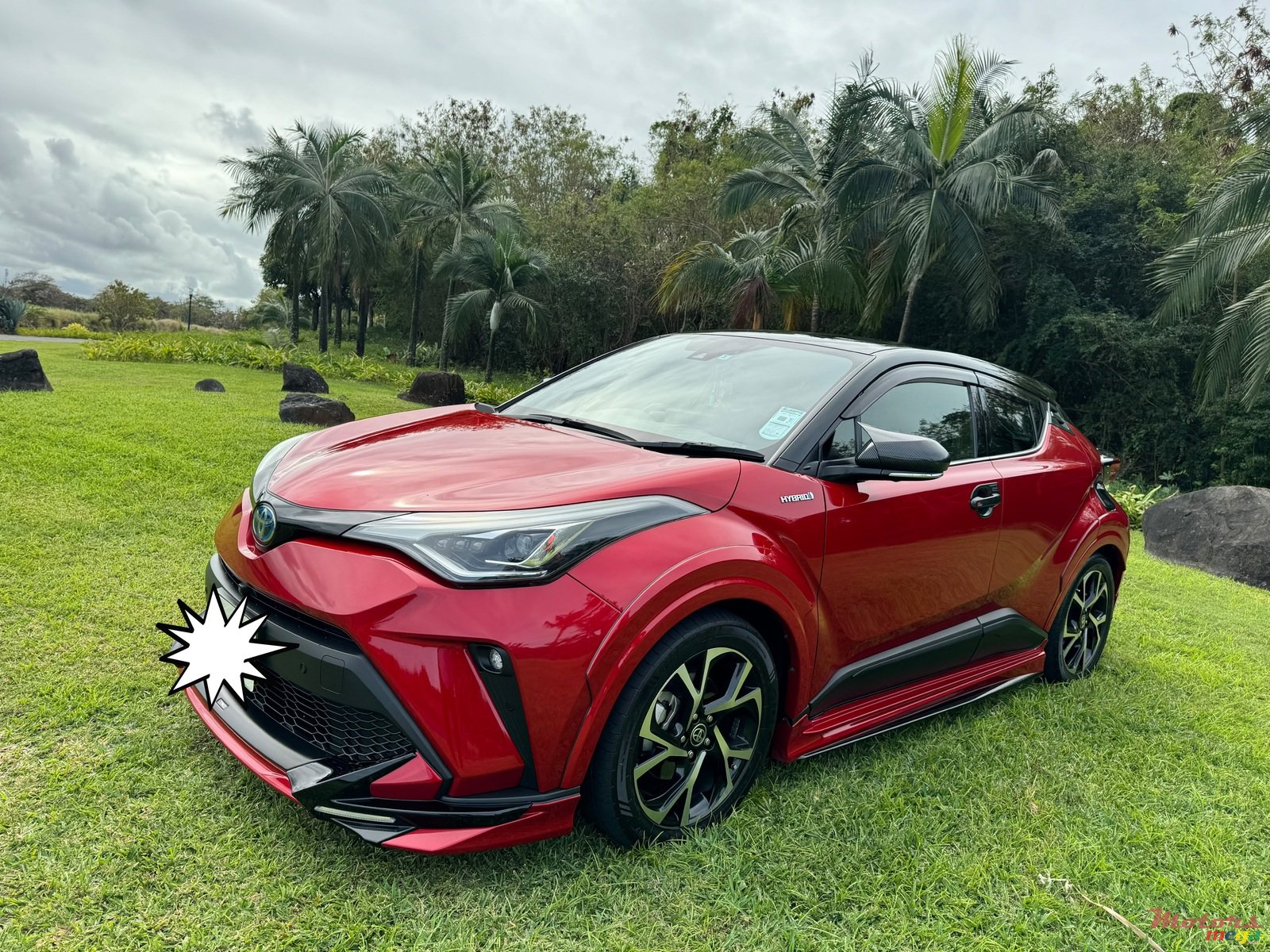 2020' Toyota C-HR photo #1