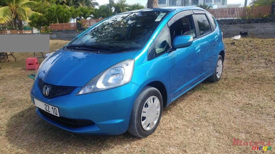 2010' Honda Fit photo #1