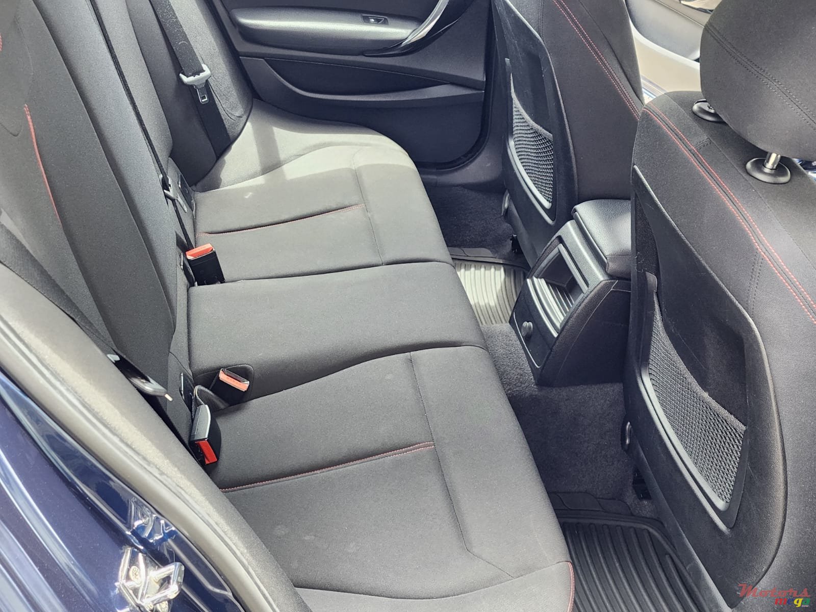 2012' BMW 1 Series photo #5