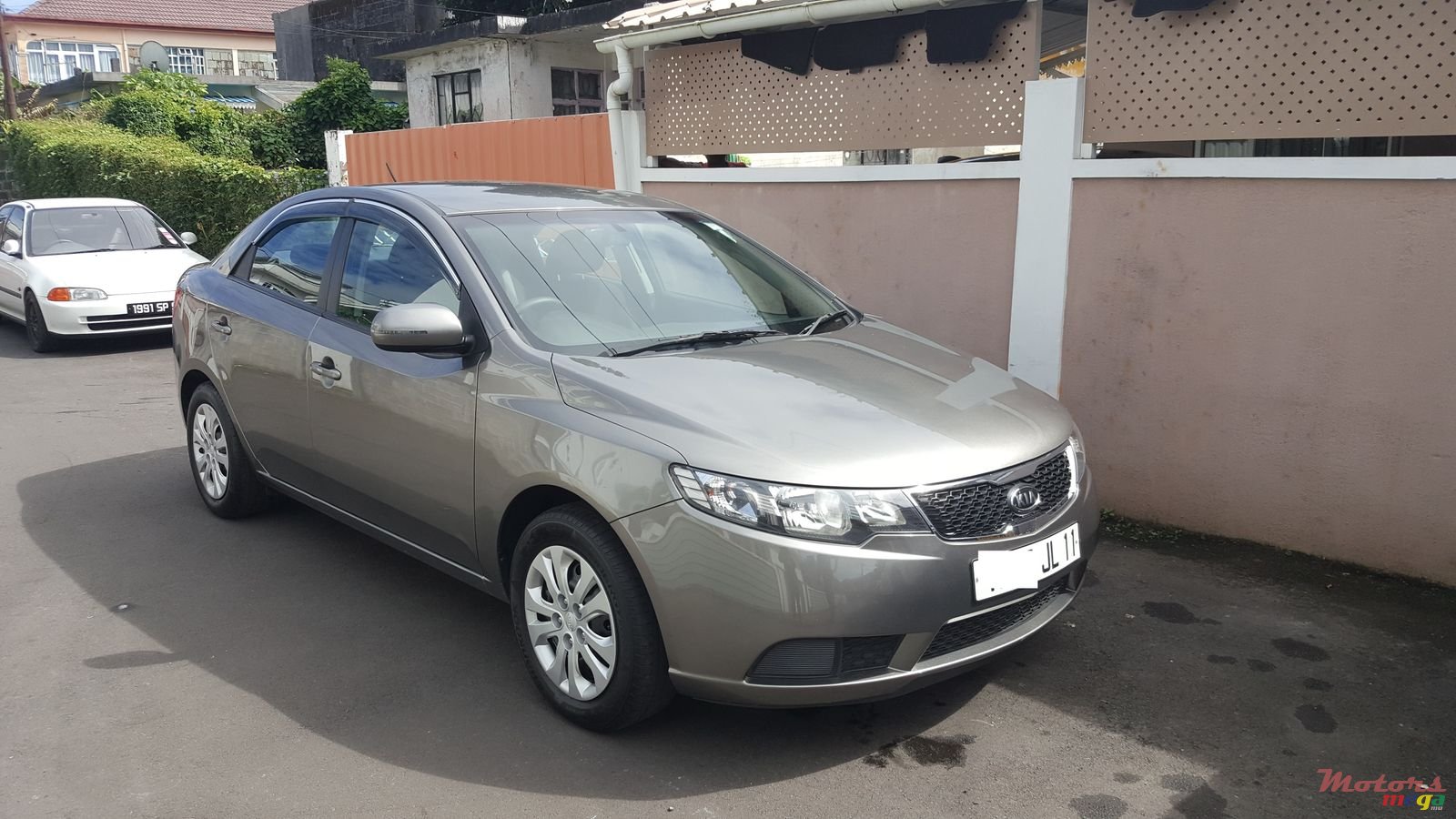 2011' Kia Cerato photo #2