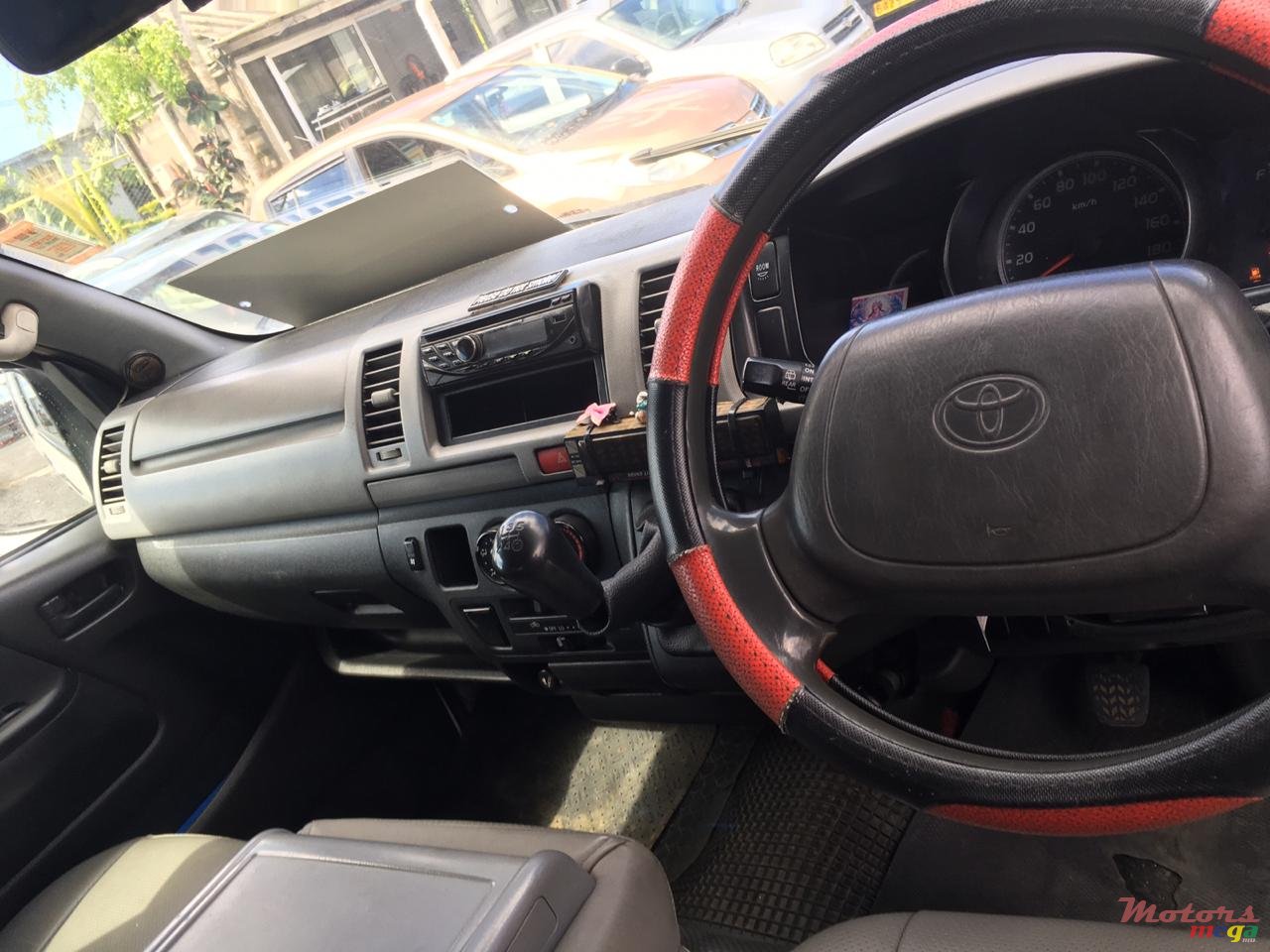 2008' Toyota HiAce photo #7