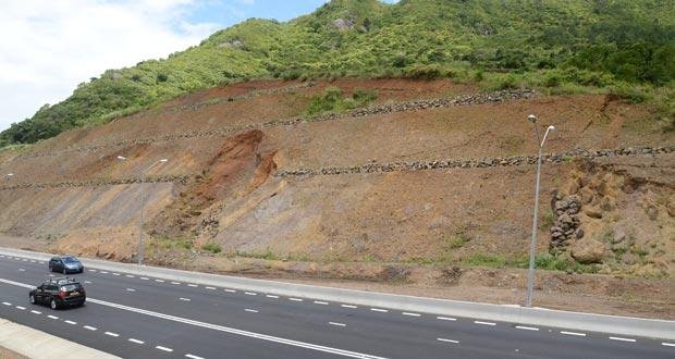 Terre Rouge -  Verdun road landslide, archive photo
