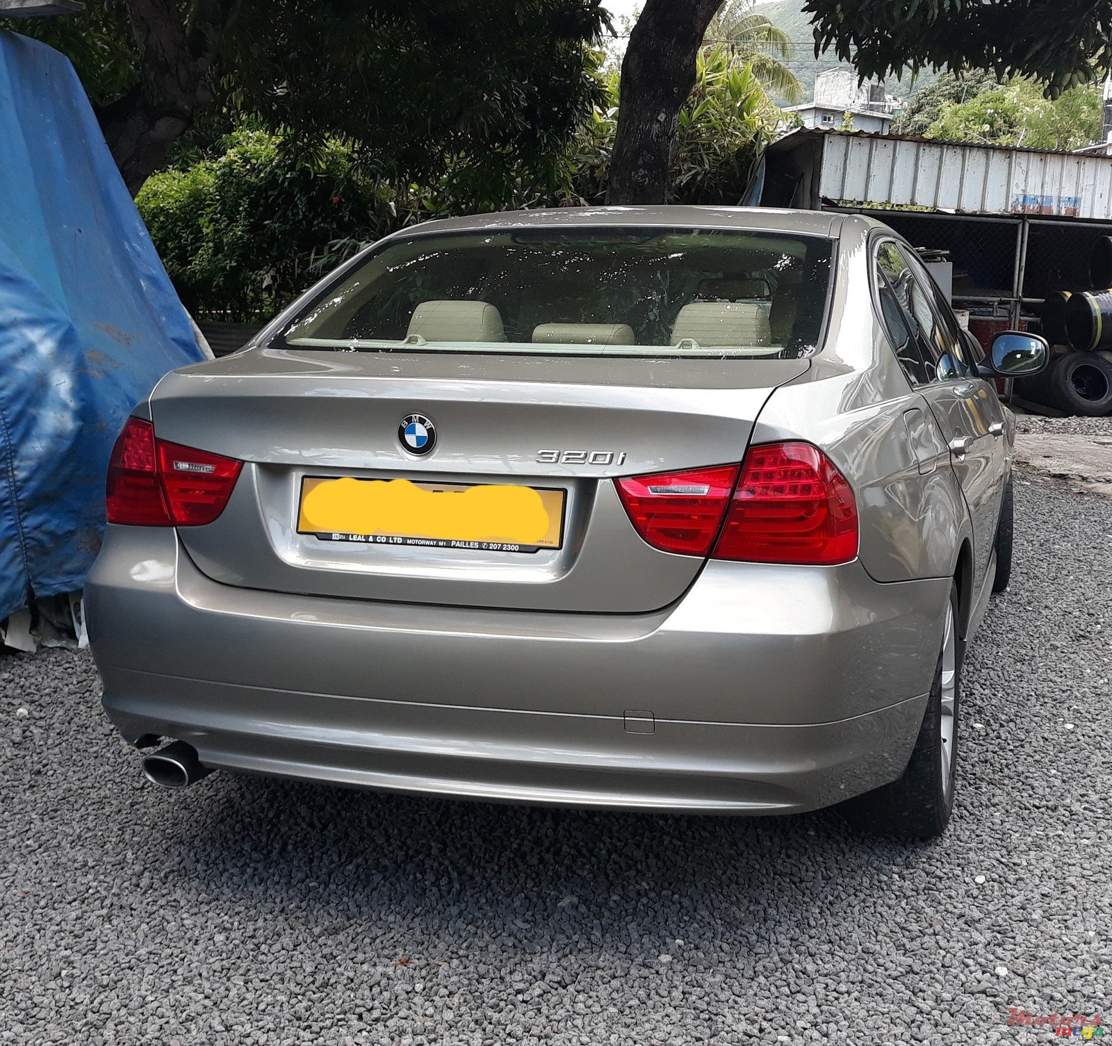 2011' BMW 320 photo #4