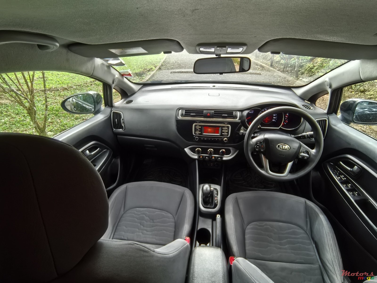 2016' Kia Rio photo #6