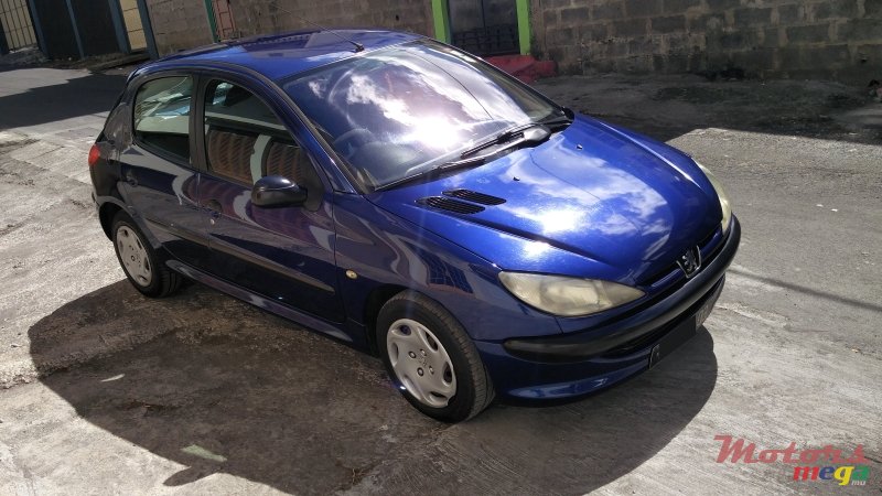 2003' Peugeot 206 photo #1