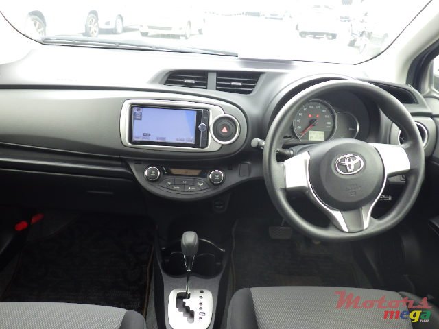 2013' Toyota Vitz photo #3