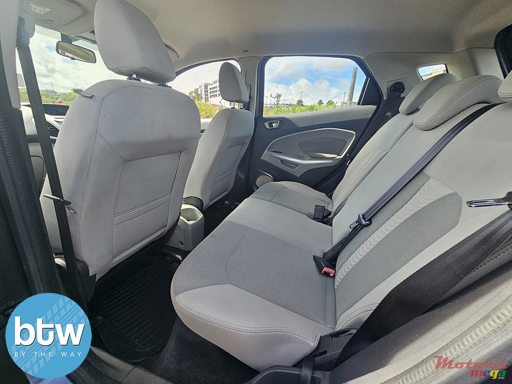 2014' Ford EcoSport photo #6