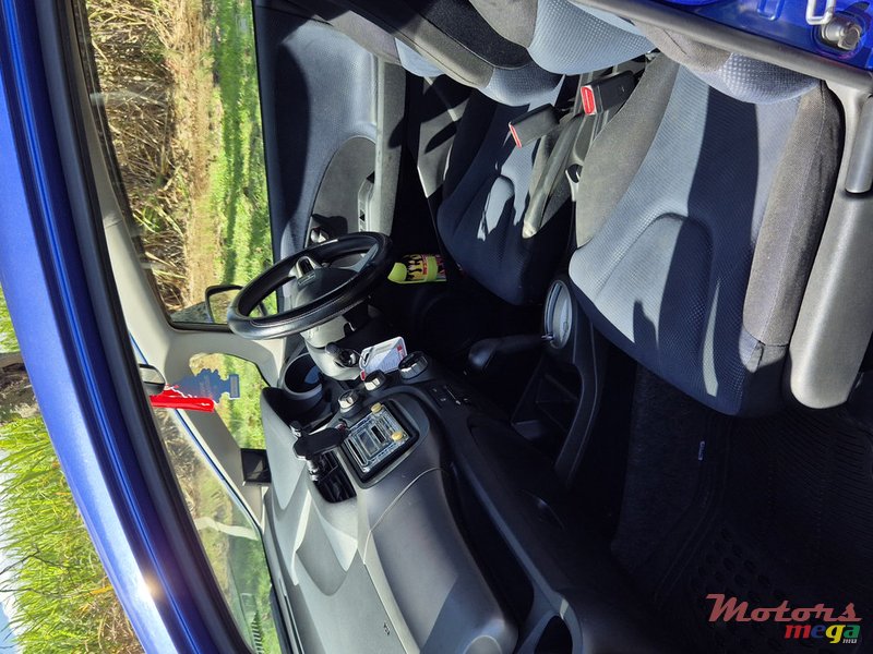 2011' Honda Fit photo #2