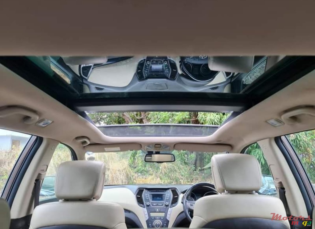 2015' Hyundai Santa Fe 1 owner. Turbo diesel 7 seater photo #3