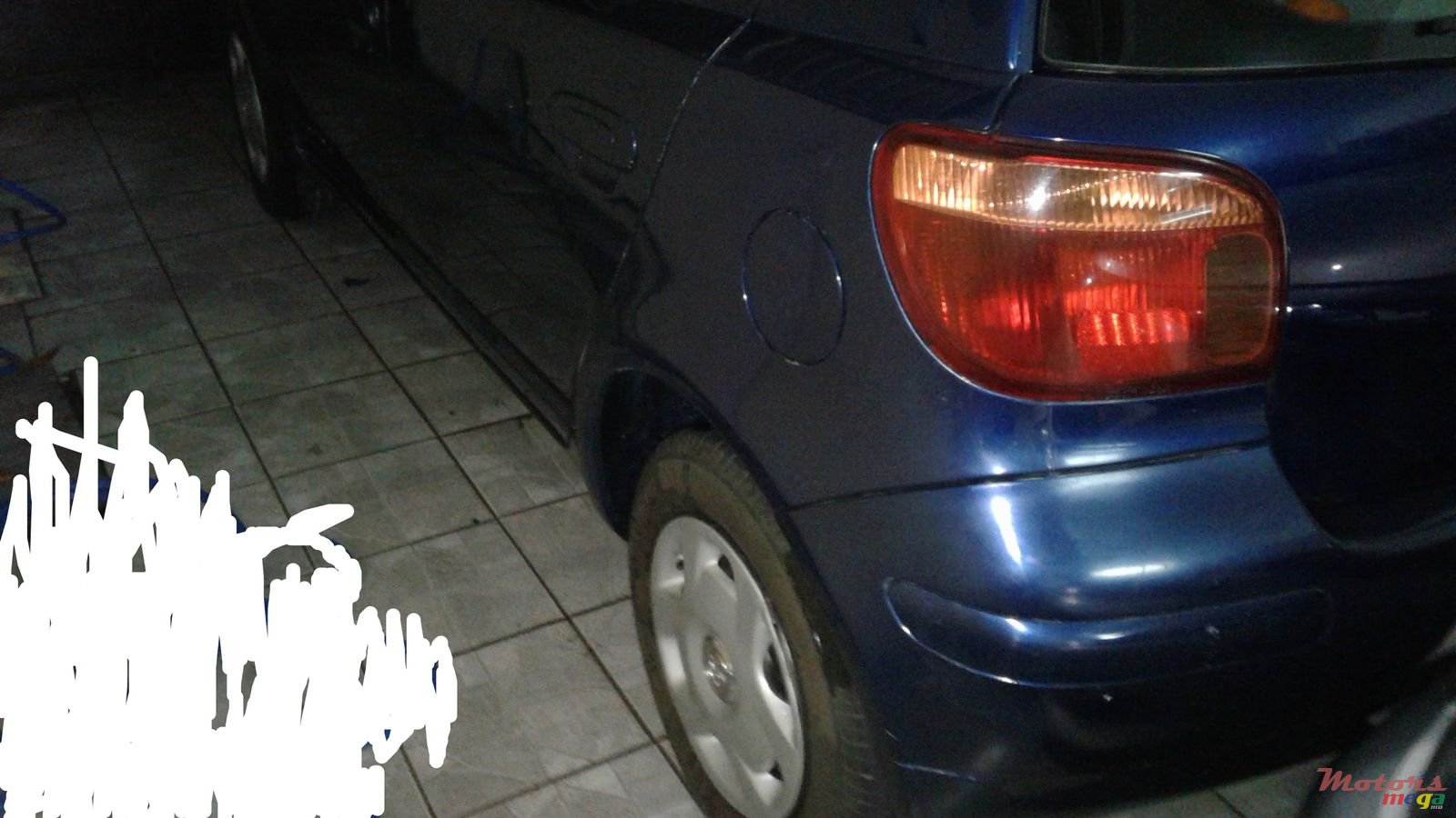 2002' Toyota Vitz photo #3