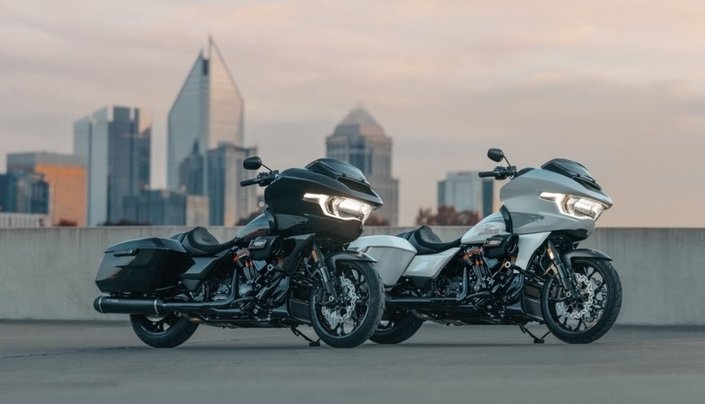 Harley-Davidson muscle sa gamme CVO avec le bagger CVO Road Glide ST 2024