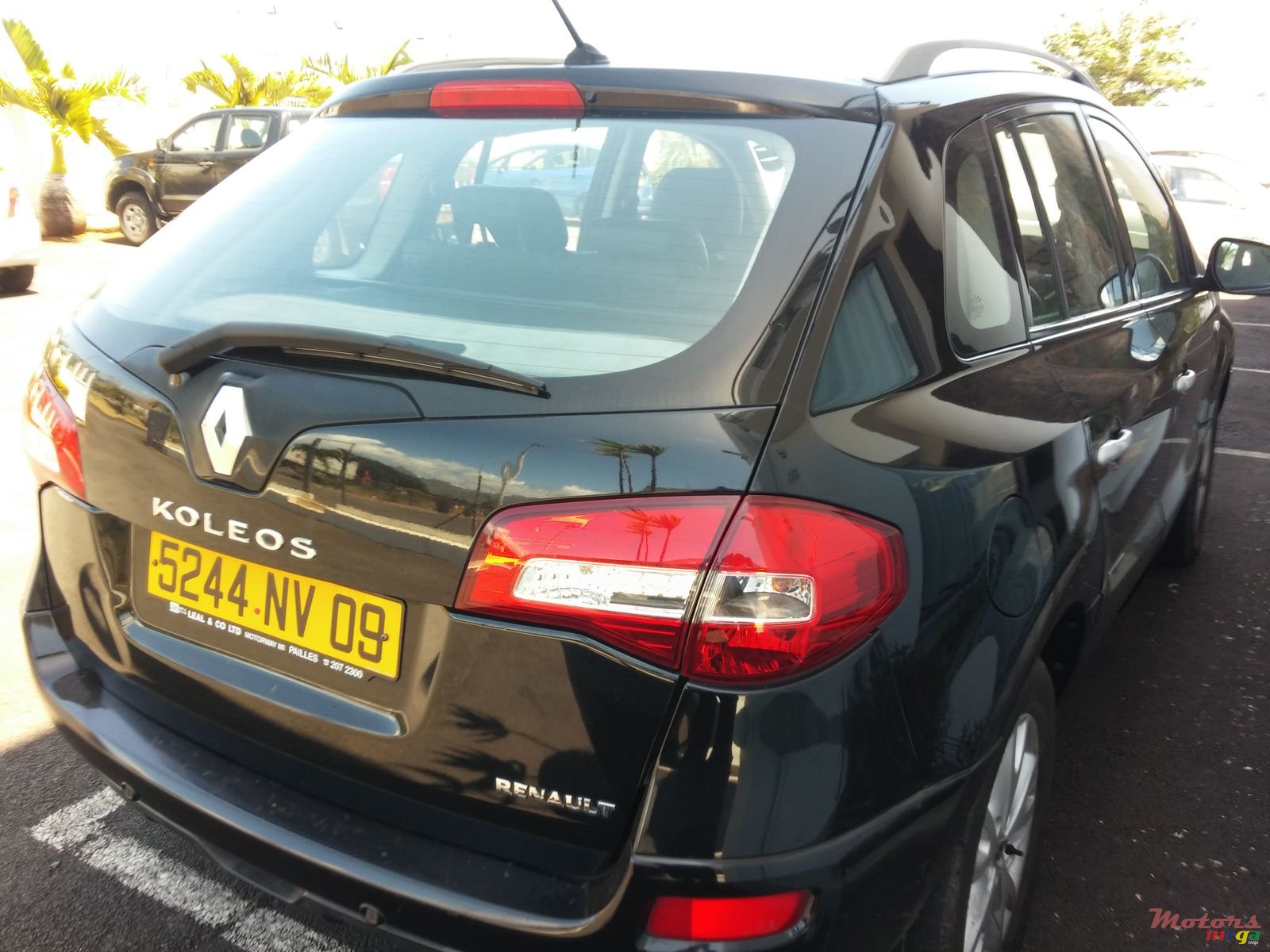 2009' Renault Koleos photo #2