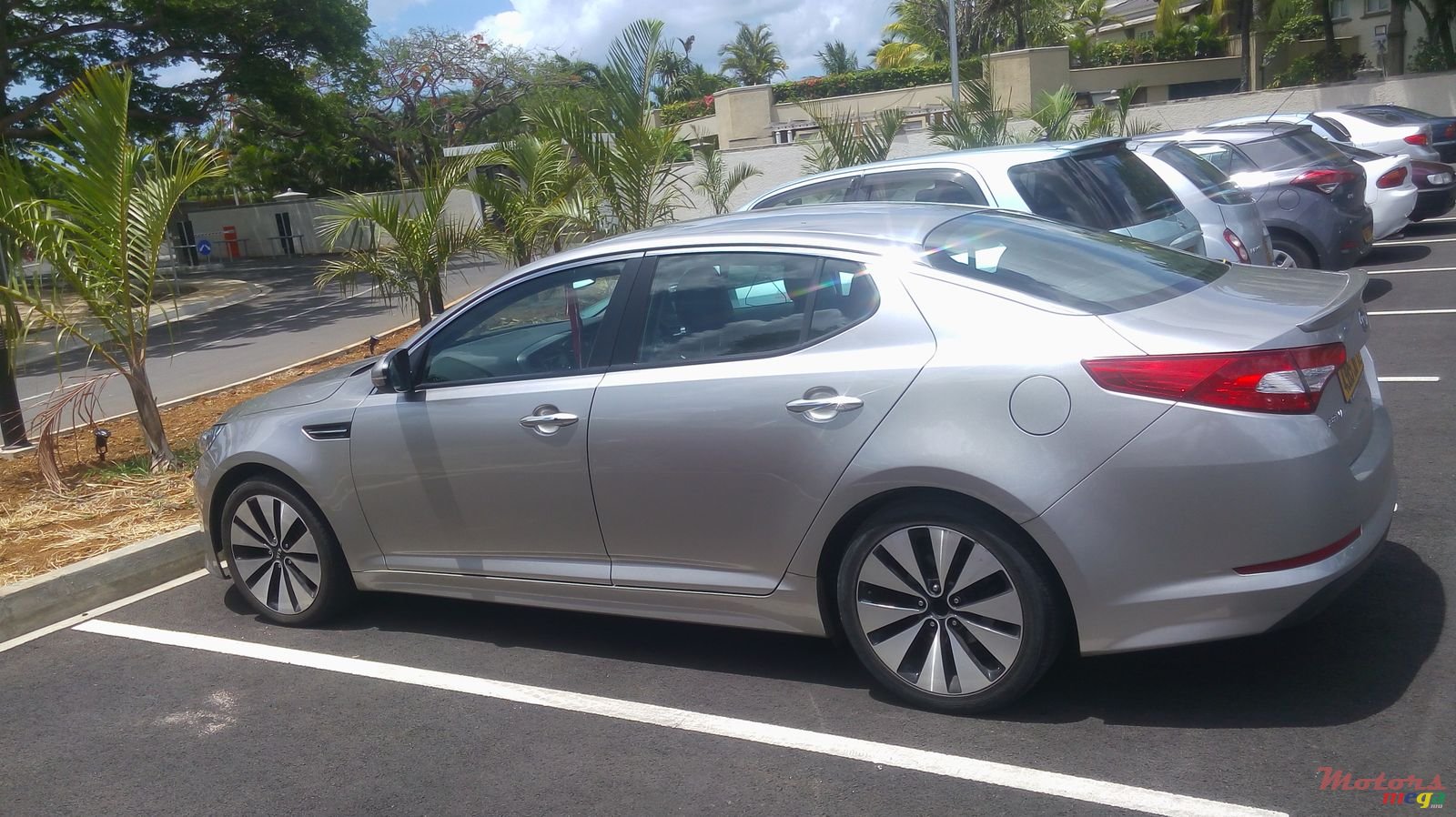 2012' Kia Optima photo #1