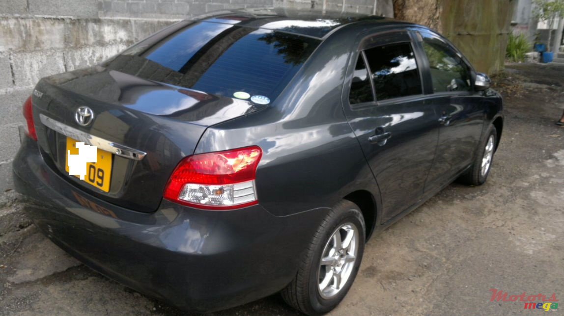 2009' Toyota Belta 1290cc photo #4