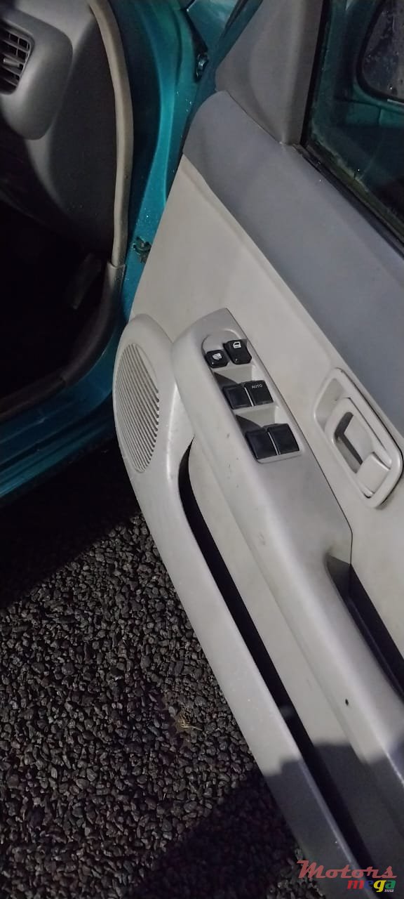 1999' Nissan March photo #5