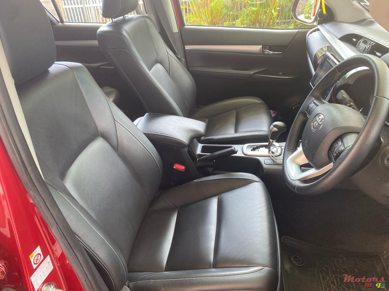 2019' Toyota Hilux Executive Automatic photo #2