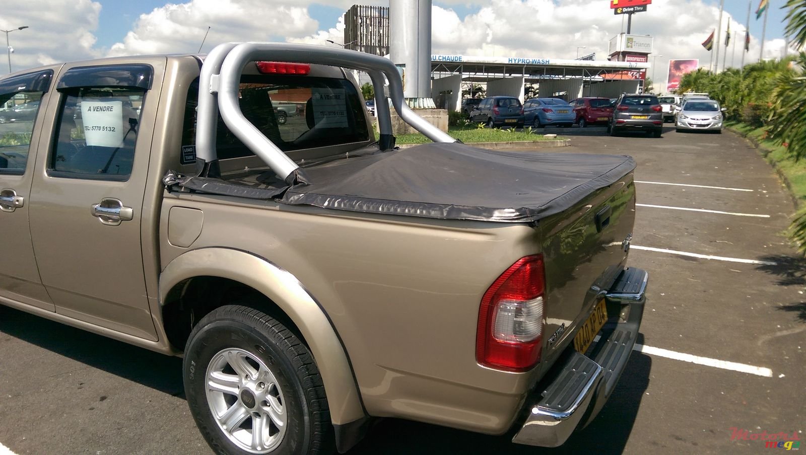 2004' Isuzu D-Max photo #4