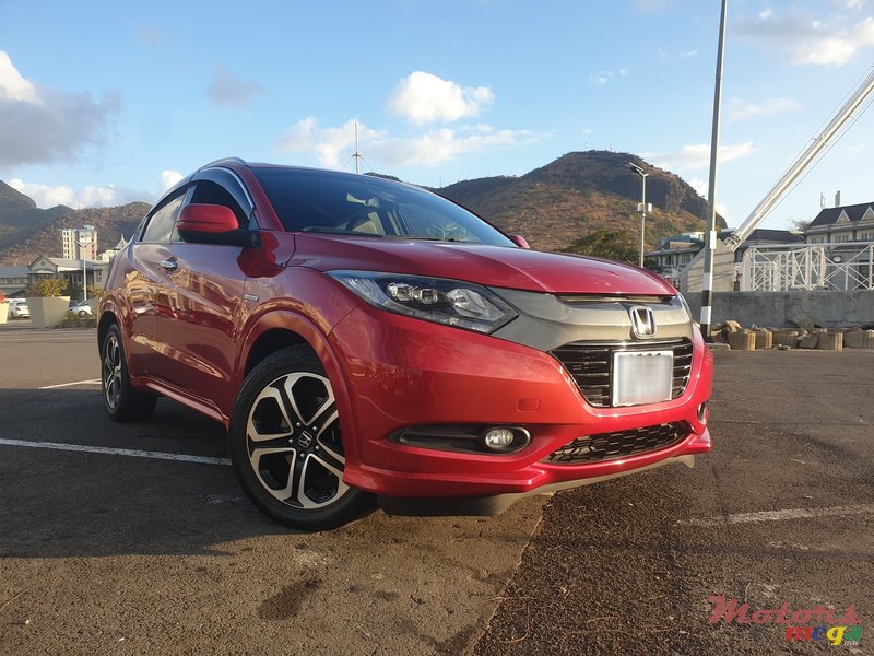 2016' Honda Vezel photo #1