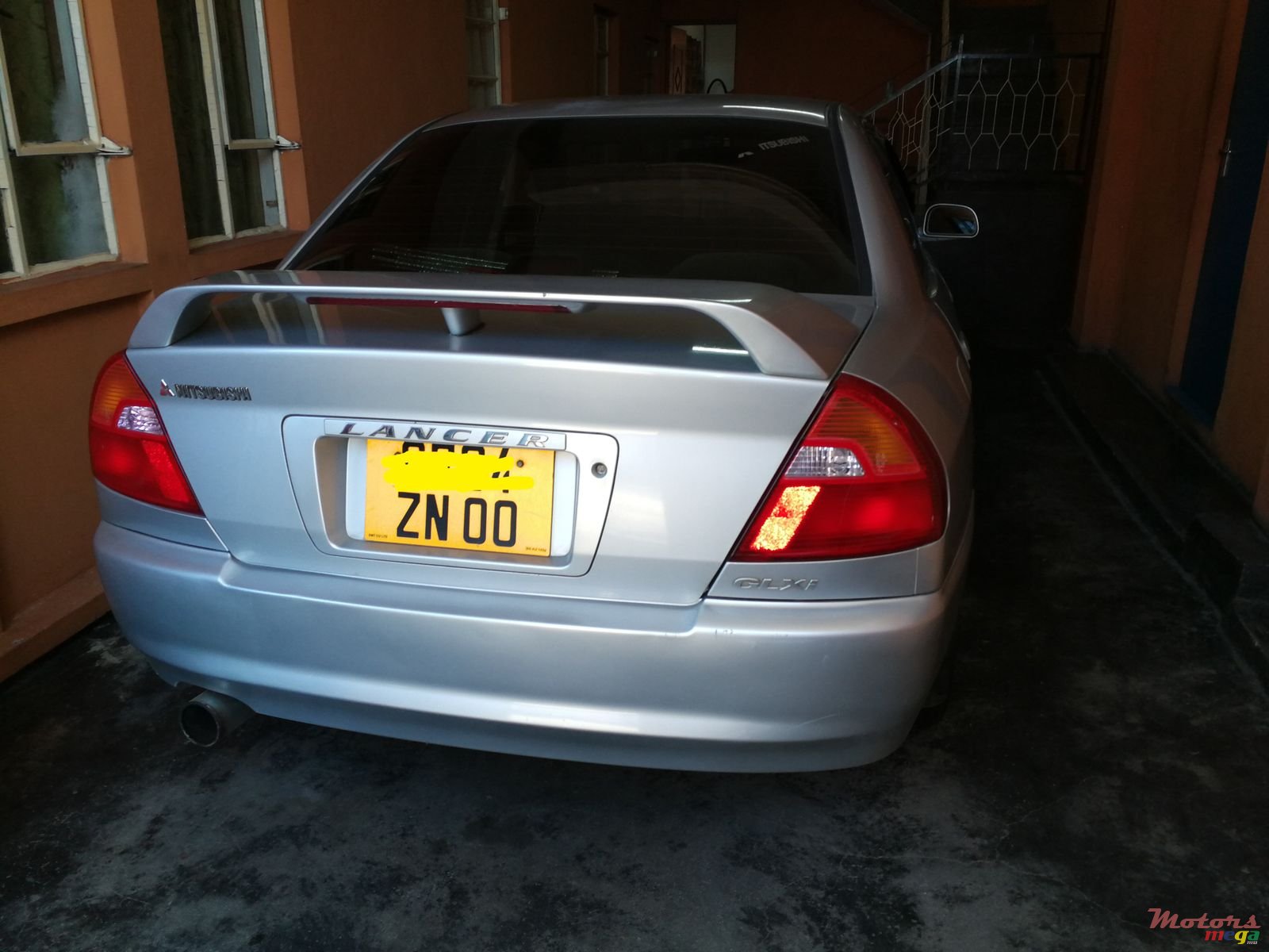 2000' Mitsubishi Lancer photo #1